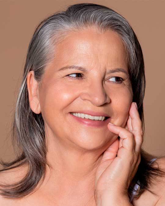 benefícios-do-implante-dentério-para-a-estética-facial